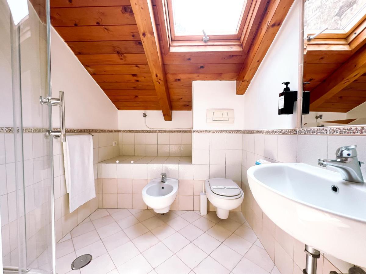 Residenza Ester Guest house *