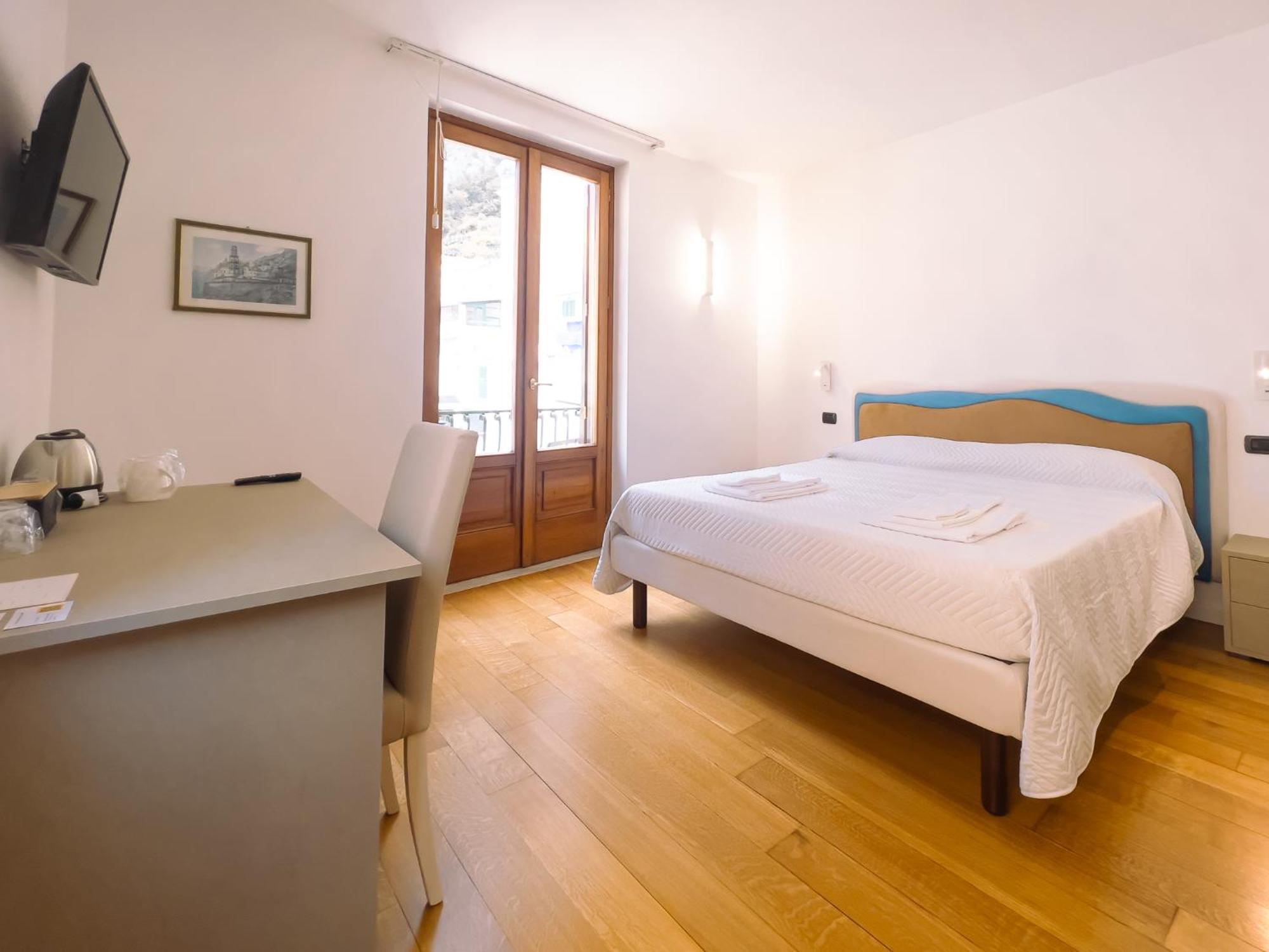 Residenza Ester Guest house *